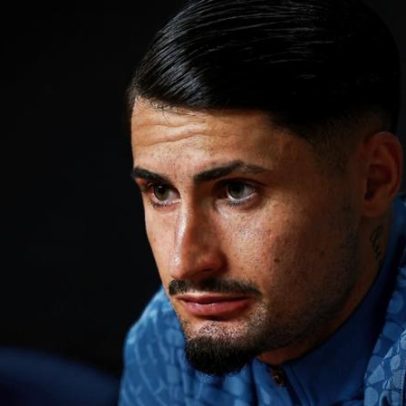 Borja Sainz recorda a mãe antes do jogo do título