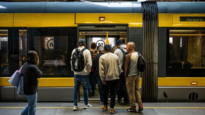 Uma percentagem significativa de cidadãos tem de percorrer 20 quilómetros para trabalhar na AMP