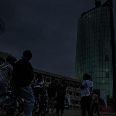 Ciclistas seguem de boleia no Grande Prémio JN/Leilosoc
