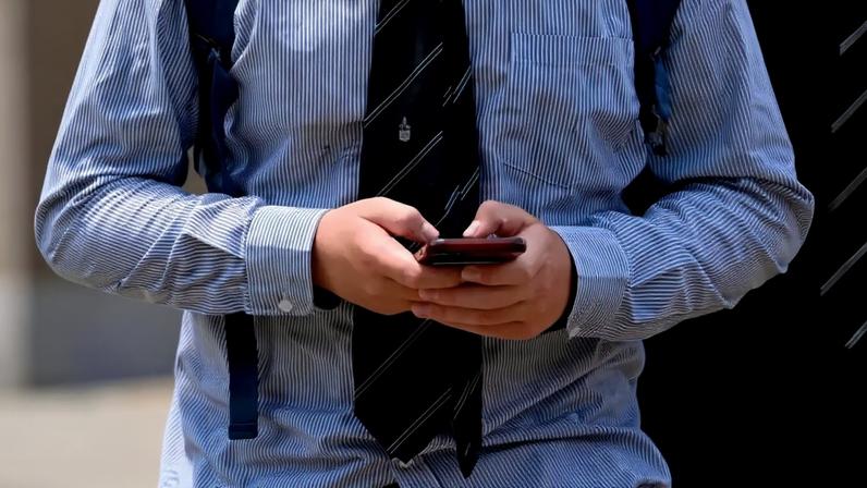 Adolescente morre esfaqueado após discussão por rejeição no TikTok