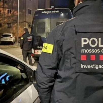 Mil moedas do século XIX e ânfora encontradas na casa de arqueólogo espanhol