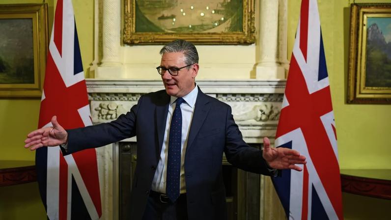 Starmer tem 61% de avaliações negativas e 20% positivas, segundo levantamento da YouGov