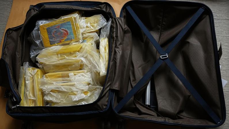 Mulas inglesas para Malta apanhadas em Lisboa com 23 quilos de cocaína