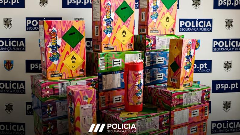 Polícia apreendeu botijas de óxido nitroso, e, Almada
