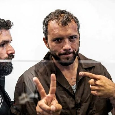 Tribunal israelense prolonga detenção de ativistas da flotilha por dois dias