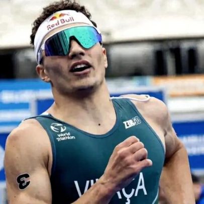 Vilaça vence segunda vez no Mundial de Triatlo na Sardenha; Batista é terceiro