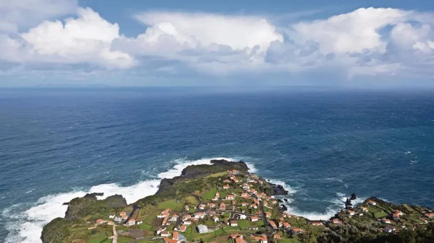 Sismo de magnitude 4,6 provoca derrocada em São Jorge
