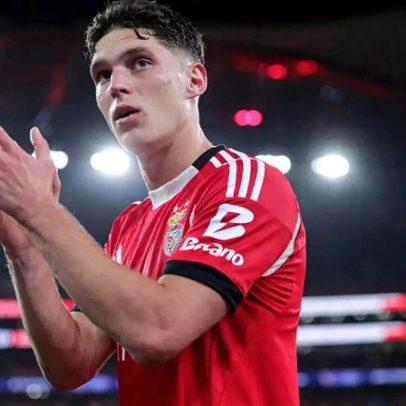 Sudakov diz que continua a amar o futebol e não planeia parar