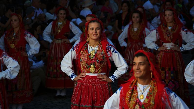 Viana abre mil vagas de mordoma para desfile da romaria da Senhora d'Agonia