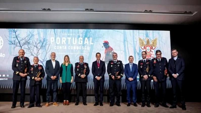 Fundação da FPF apoia bombeiros com recursos