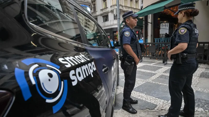 Explosão destrói casas em São Paulo; há pelo menos dois feridos