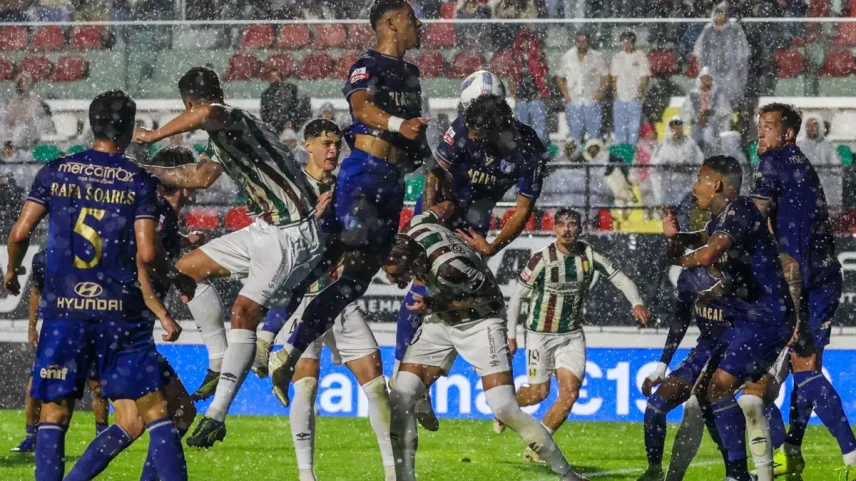 Zero golos em jogo muito equilibrado