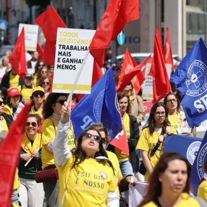 Mais de cem enfermeiros protestam em Lisboa em dia de greve