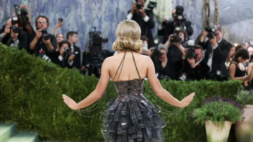 Celebridades brilham na Met Gala, maior noite da moda em Nova Iorque