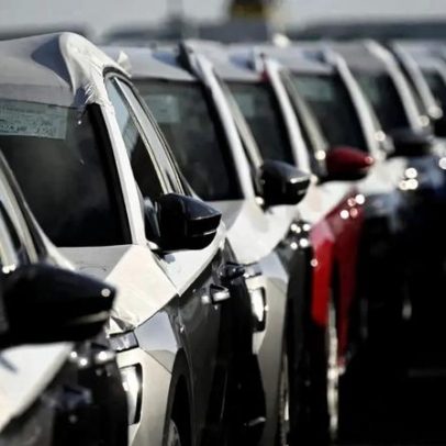 Trump aumenta tarifas da UE sobre carros e camiões para 25%