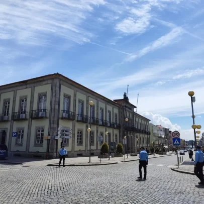 MP pede condenação de assaltantes de ourivesaria em Valença por associação