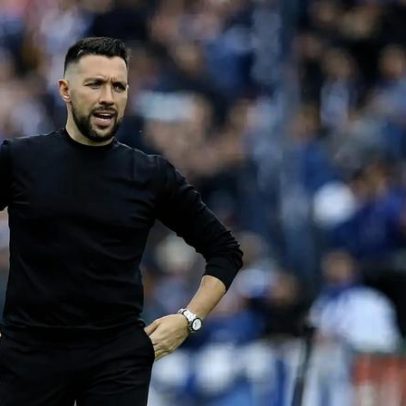 Farioli volta a ser reconhecido como melhor treinador da I Liga
