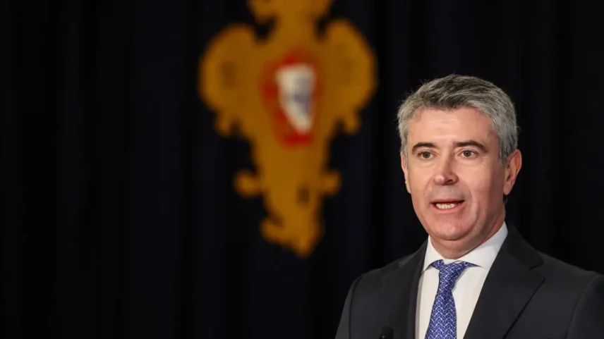 Carneiro discute reforma laboral com Montenegro nesta quinta-feira