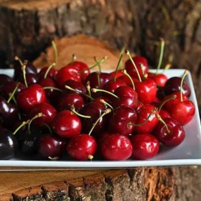 Cerejas ajudam recuperação muscular e sono, diz nutricionista