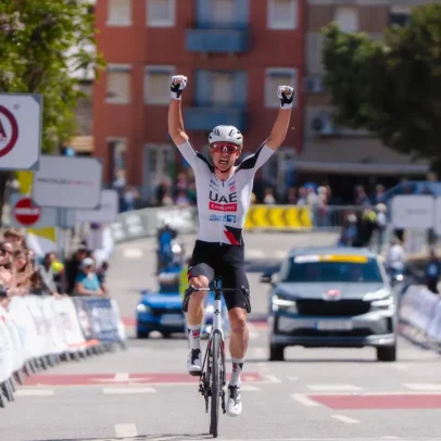 Matvey Boldyrev vence primeira etapa da Volta a Portugal do Futuro