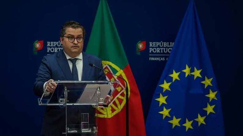 Rubio destaca cooperação com Portugal; Governo confirma uso das Lajes legalmente