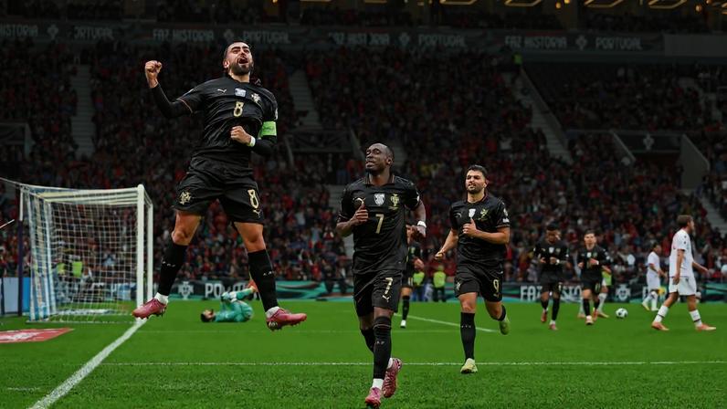 Portugal apurou-se para o Mundial com goleada (9-1) à Arménia no Dragão