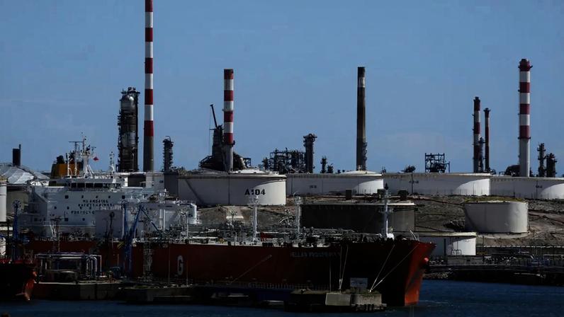 Reservas de petróleo devem esgotar-se em questão de semanas