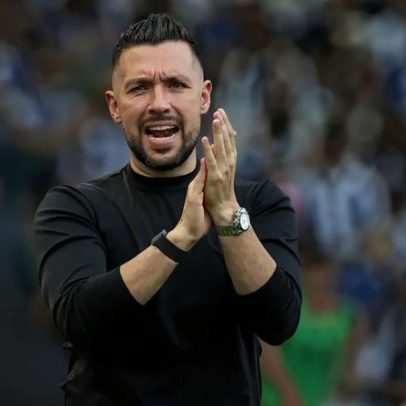 Farioli evita pensar em saídas de Diogo Costa e Froholdt do FC Porto
