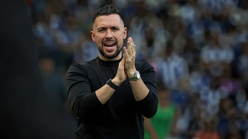 Farioli evita pensar em saídas de Diogo Costa e Froholdt do FC Porto