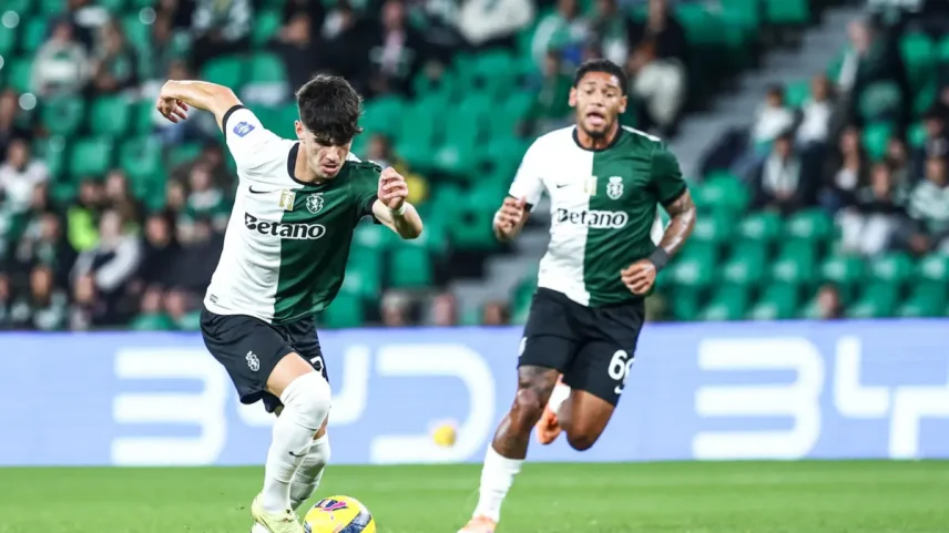 Rodrigo Ribeiro (à esquerda) vai continuar no futebol alemão, agora a título definitivo