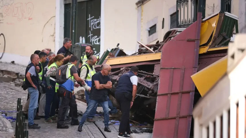 Peritos analisaram os destroços após o acidente