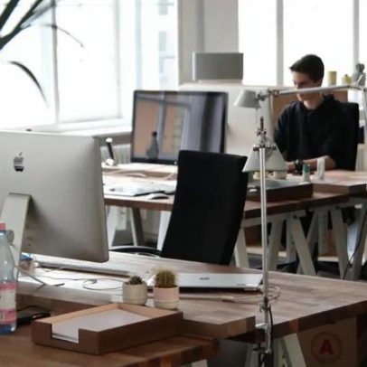 Empresas espanholas obrigadas a compensar feriados que caem no sábado com folga