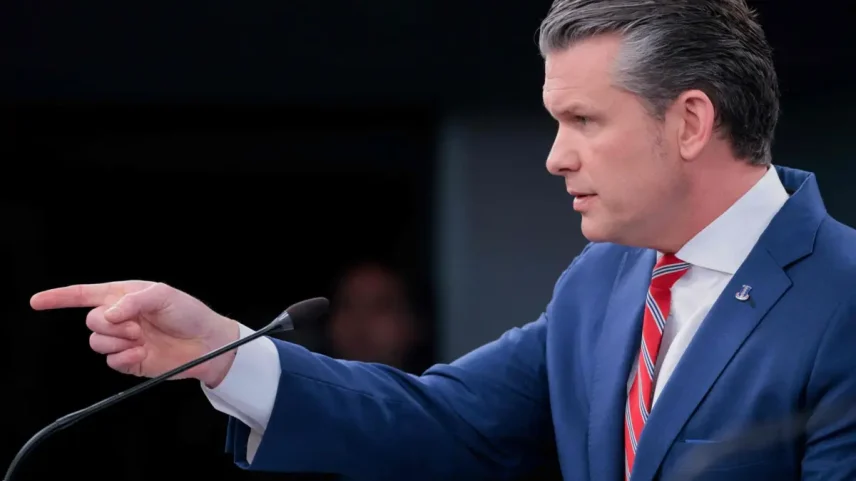 Secretário da Defesa dos EUA, Pete Hegseth, avisou sobre "poder de fogo esmagador"
