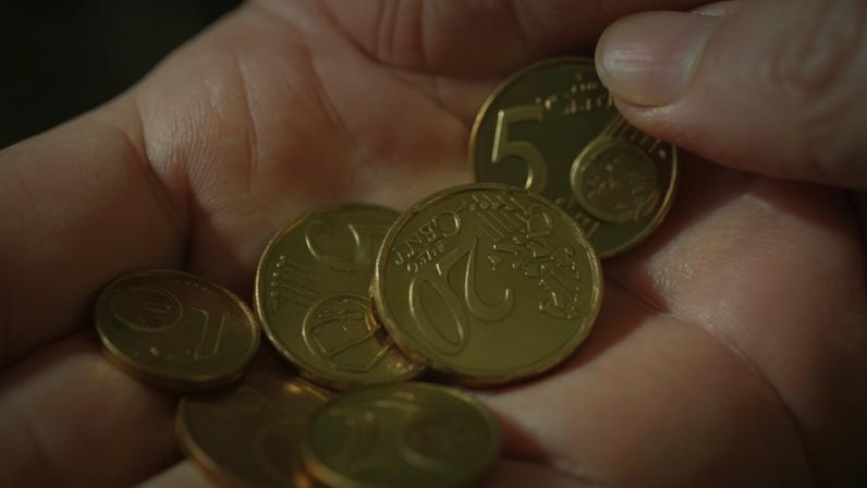 Pobreza diminui, mas mulheres voltam a perder dinheiro em 2024