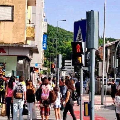 Criança atropelada numa passadeira com semáforos em Braga