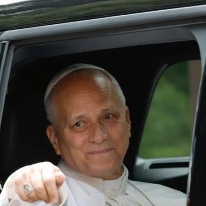 Papa pede desarmar IA e tecnologia para servir a humanidade