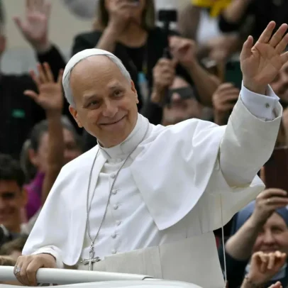 Leão XIV celebra um ano de pontificado ao desafiar Trump e recentrar a Igreja