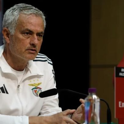 Antevisão de Mourinho ao Estoril-Benfica em direto