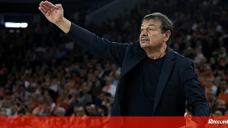 Polémica na Euroliga: polícias à porta do balneário para deter o presidente