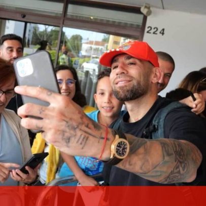 Benfica recebe forte apoio na chegada a Gaia