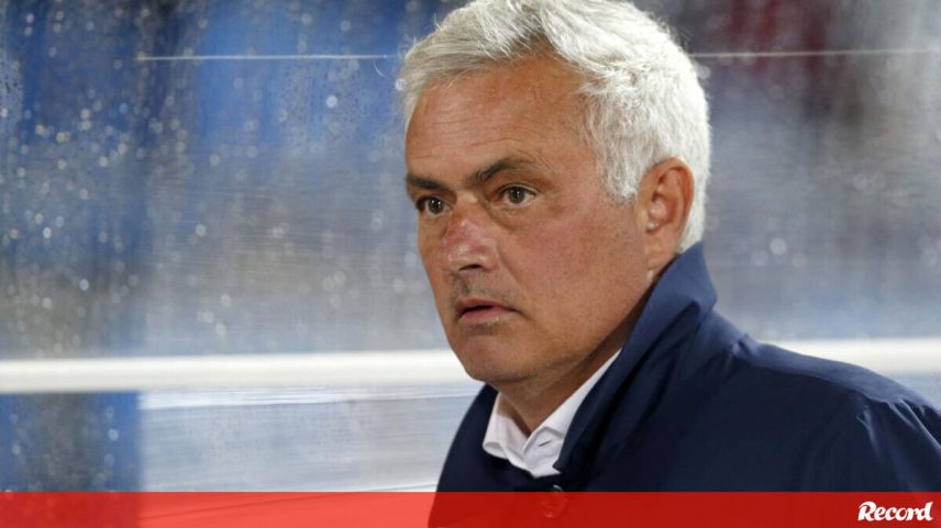 Casas de apostas apontam Mourinho como favorito ao Real Madrid, diz Maldini