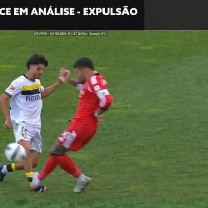VAR alertou árbitro e Otamendi recebeu cartão vermelho no Famalicão-Benfica