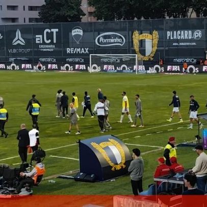Mourinho e Pedro Bondo envolvidos em final marcado por tensão no Famalicão-Benfica