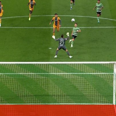 Sporting abre 2-0 com jogada genial concluída por Bragança com chapéu