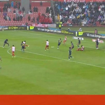 Deniz Gül falha o alívio e AVS SAD vence o FC Porto