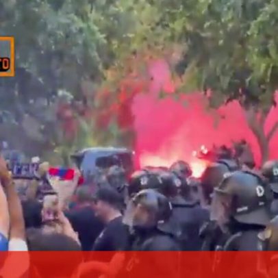 Adeptos do Barcelona atiram pedras ao autocarro, confundindo-o com Real Madrid