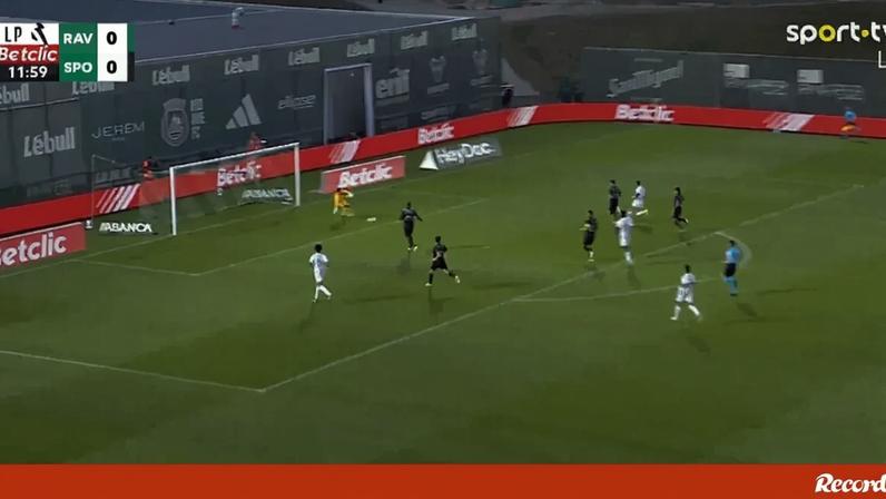 Bezerra decide e Rio Ave vence o Sporting