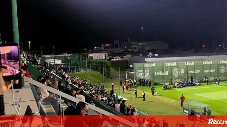 Adeptos do Sporting celebram em Vila do Conde o segundo golo Sp Braga na Luz