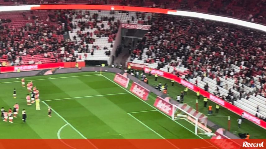 Adeptos do Benfica insultam equipa e Rui Costa após empate