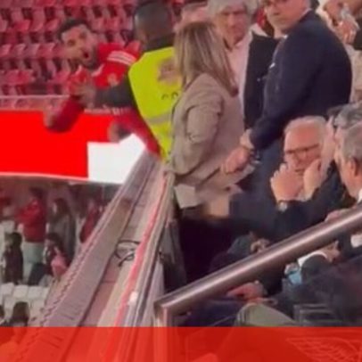 Rui Costa vaiado na tribuna após Benfica-Sp. Braga
